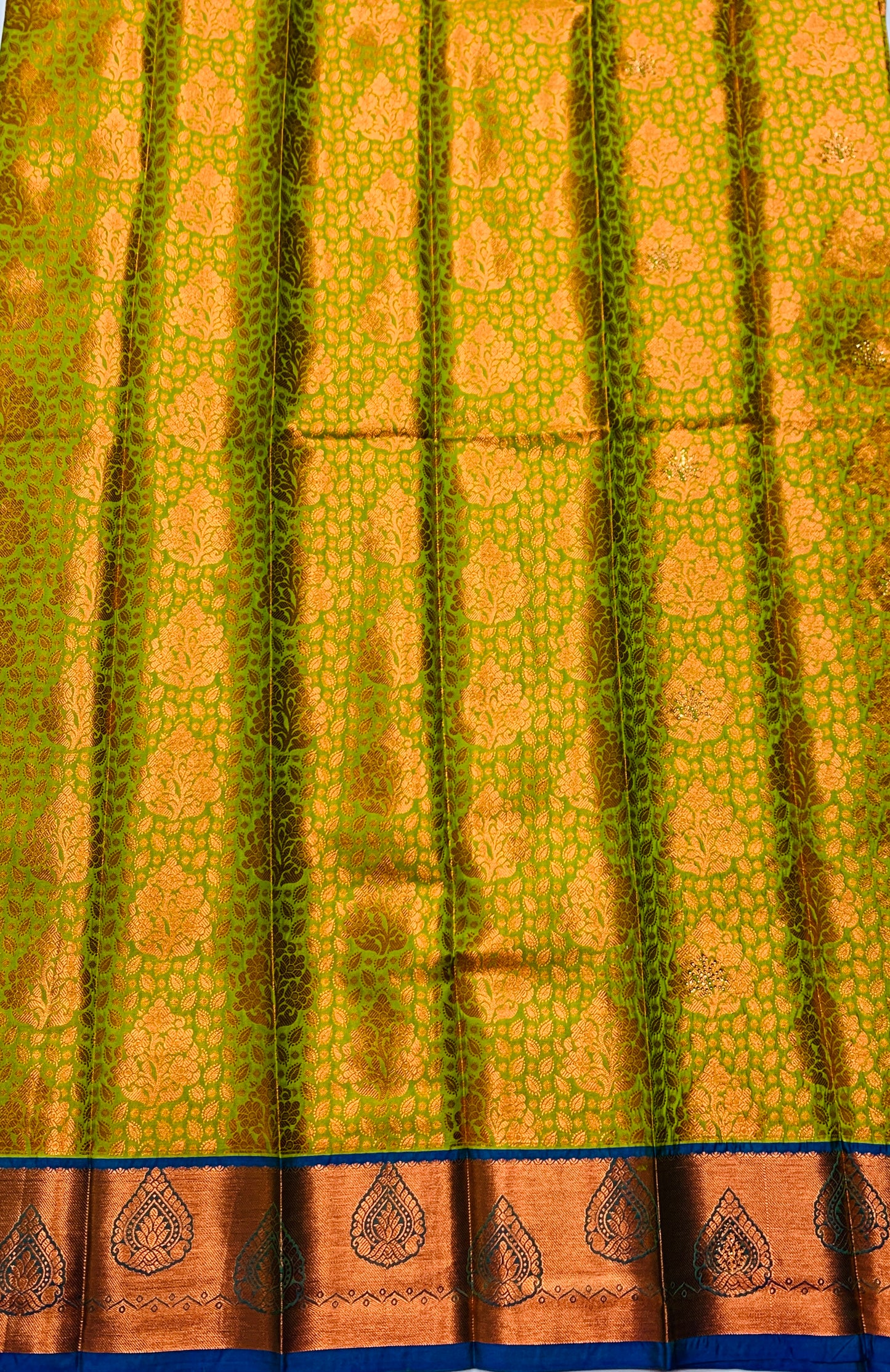 Vegan Silk Saree Apple Green Colour with Copper and Blue Border