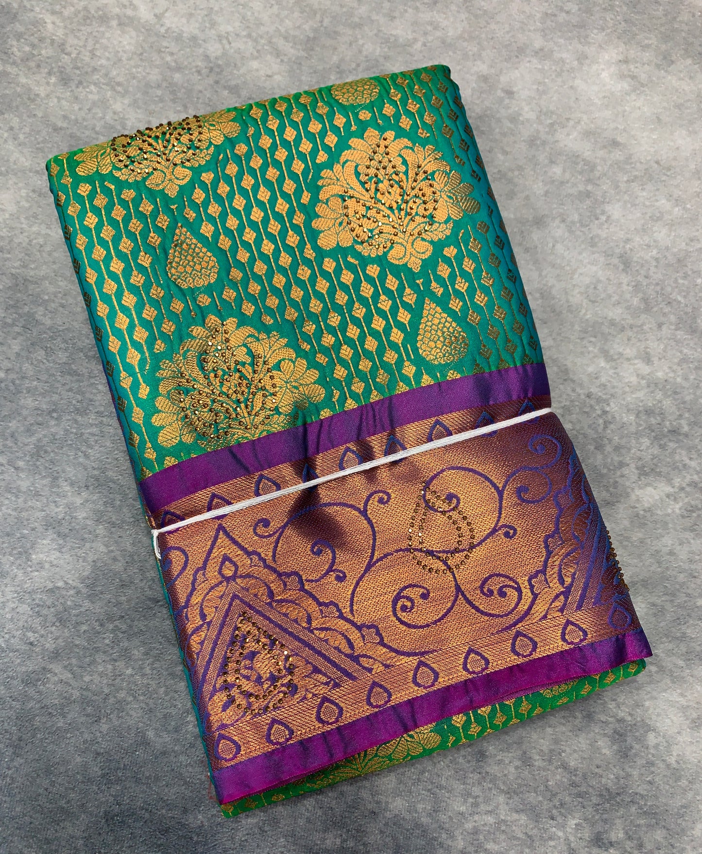 Vegan Silk Saree Light Green Colour with Copper and Magenta Border