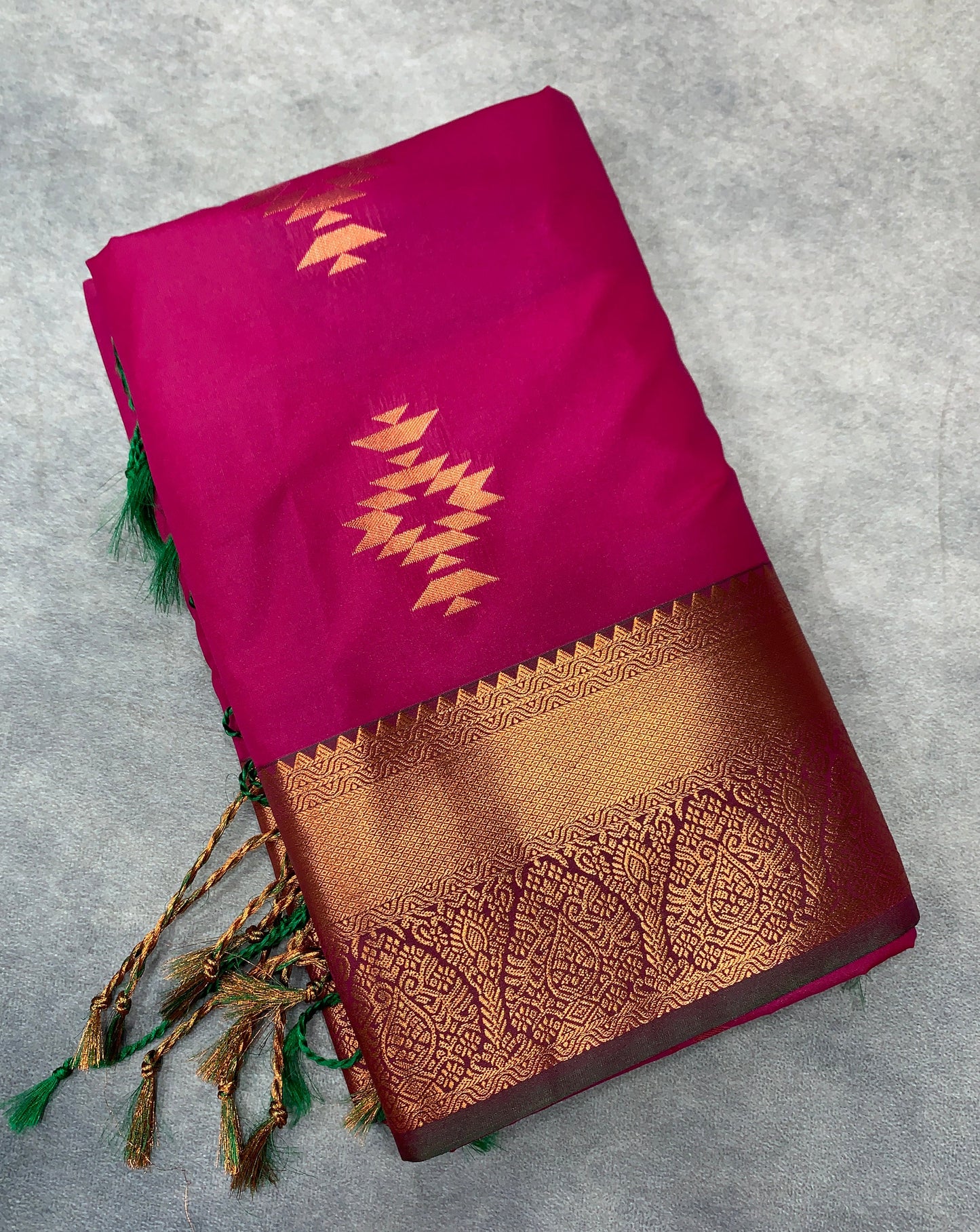 Soft Vegan Silk Saree Pink Colour with Light Green and Copper Border