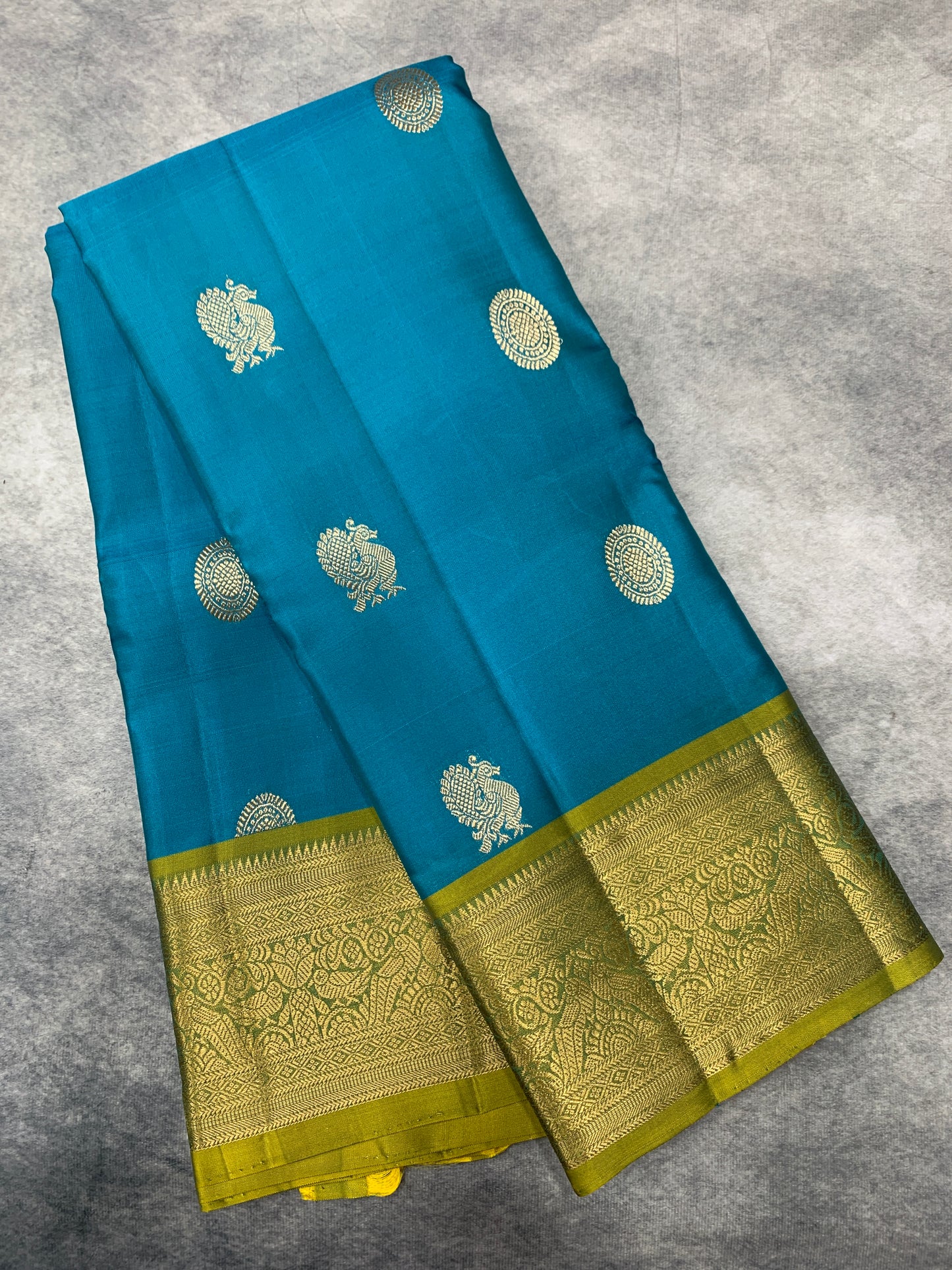 Pure Kanchipuram Silk Saree Sky Blue Colour Shade with Lime Green Border