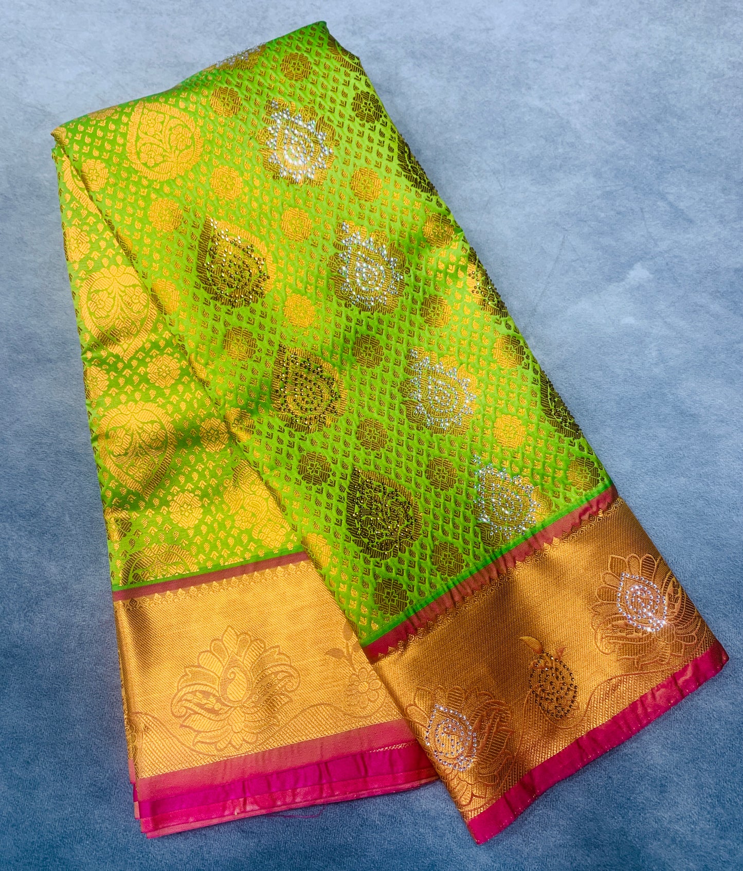 Vegan Silk Saree Apple Green Colour with Copper and Pink Border