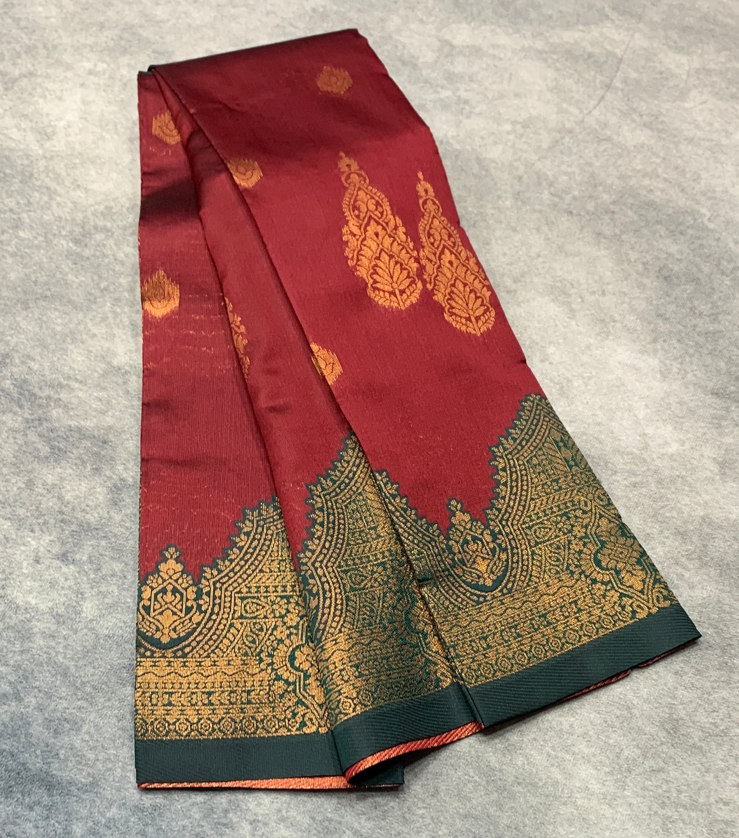 Maroon Colour Art Silk Saree with Green Border