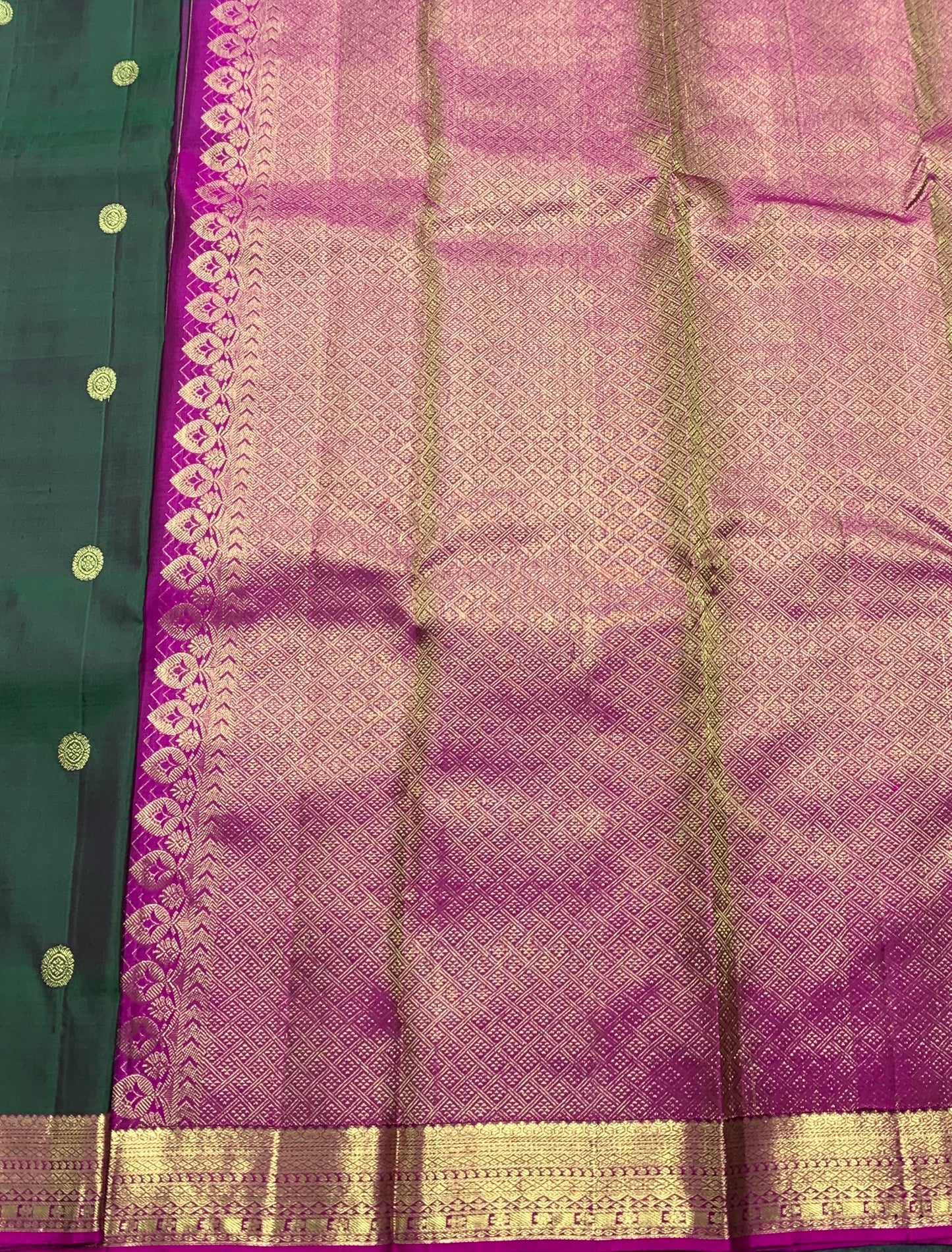 Pure Kanchipuram Silk Saree Green Colour with Golden Pink Border