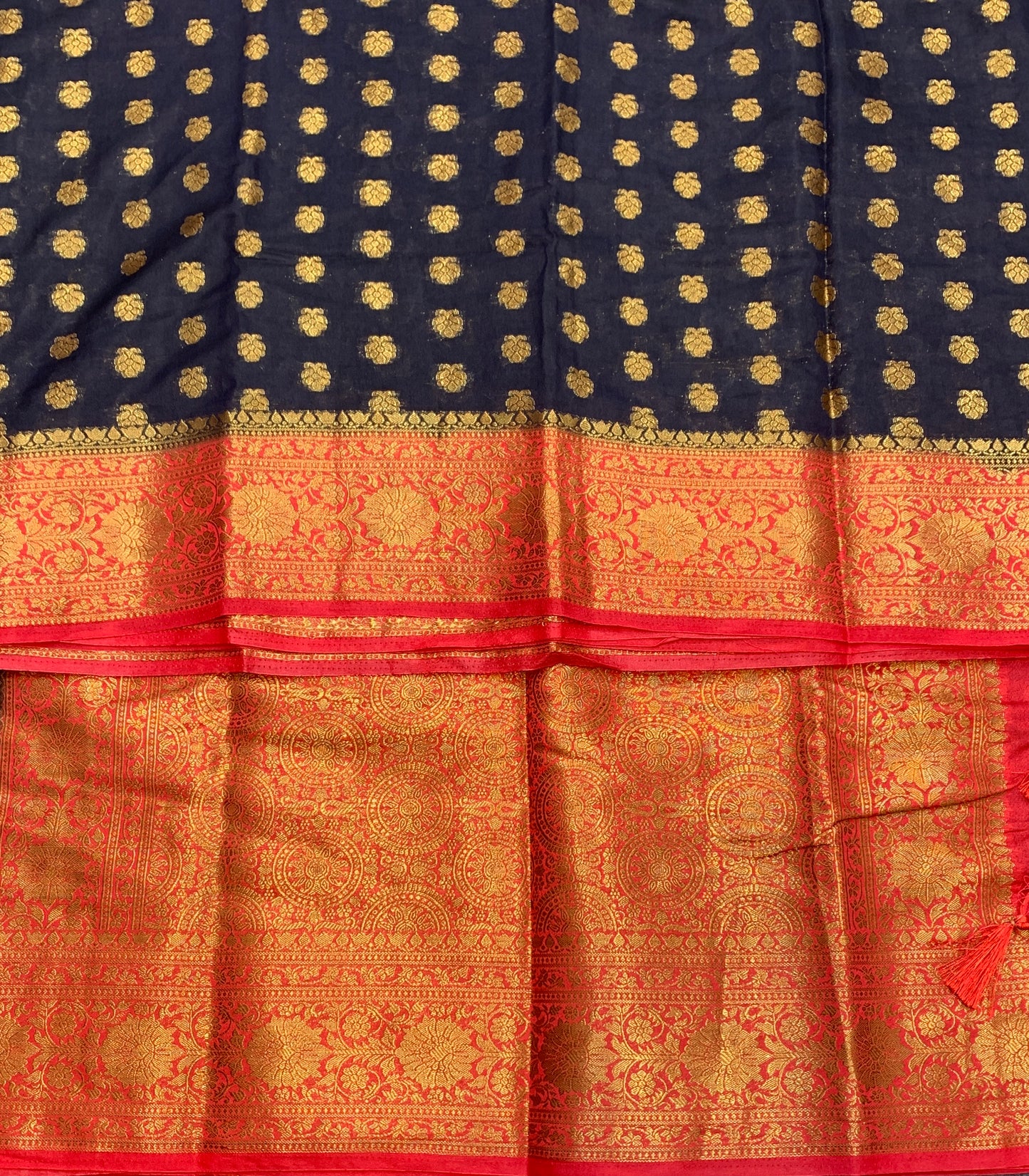 Crepe Saree Block Colour with Red Border