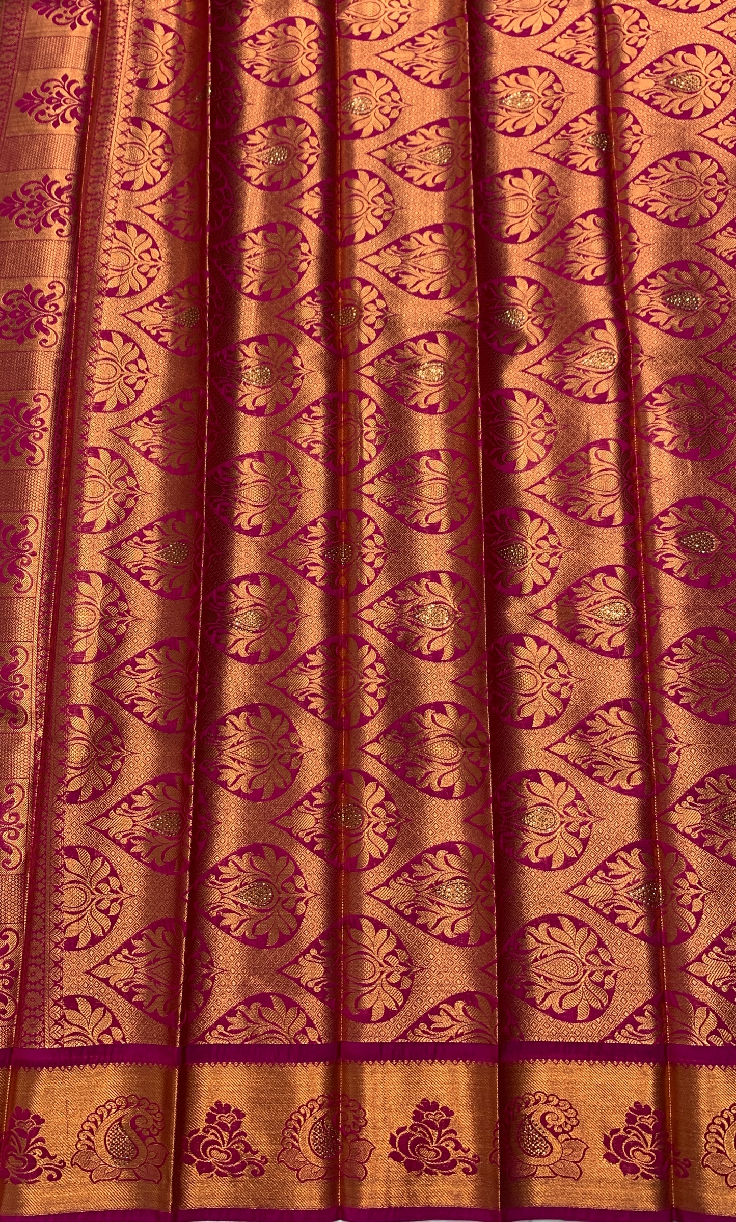 Vegan Silk Saree Green Colour with Copper and Magenta Border