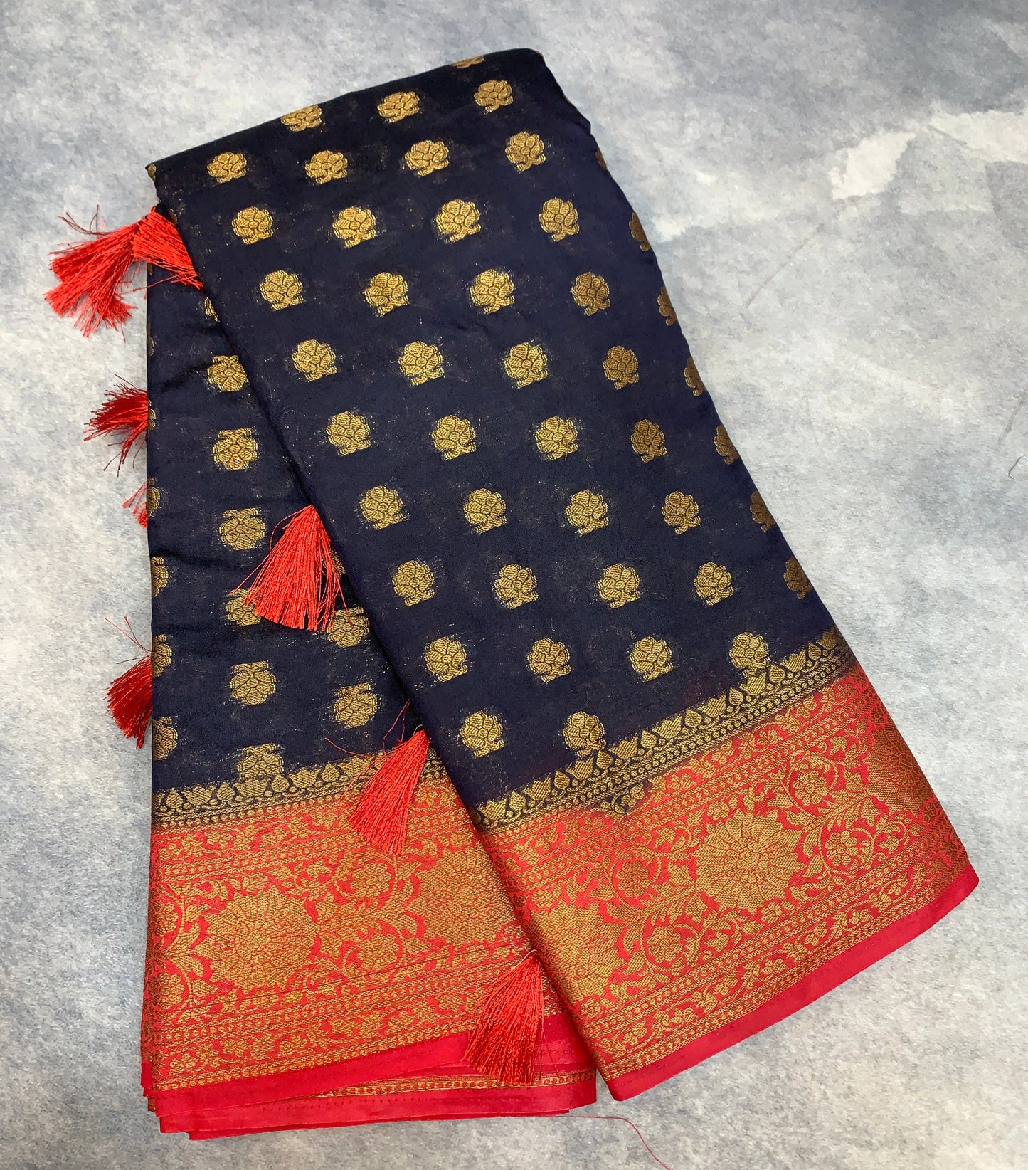 Crepe Saree Block Colour with Red Border