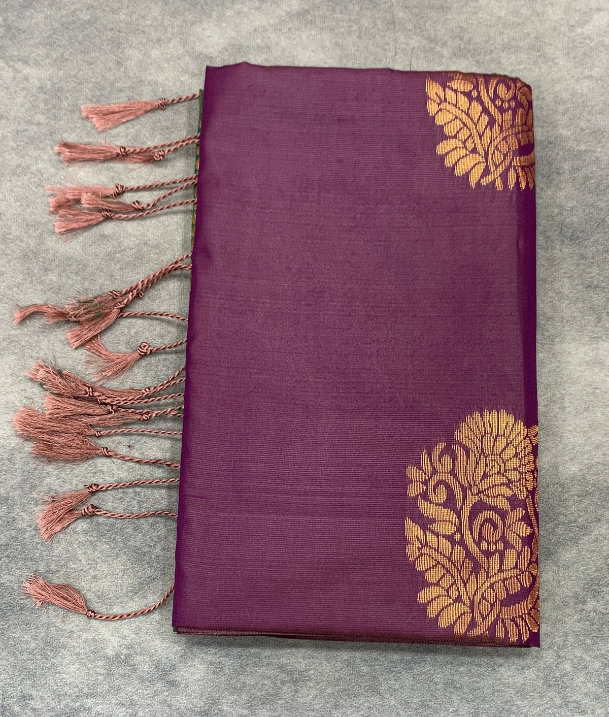 Art Silk Saree Magenta Pink Colour with Borderless