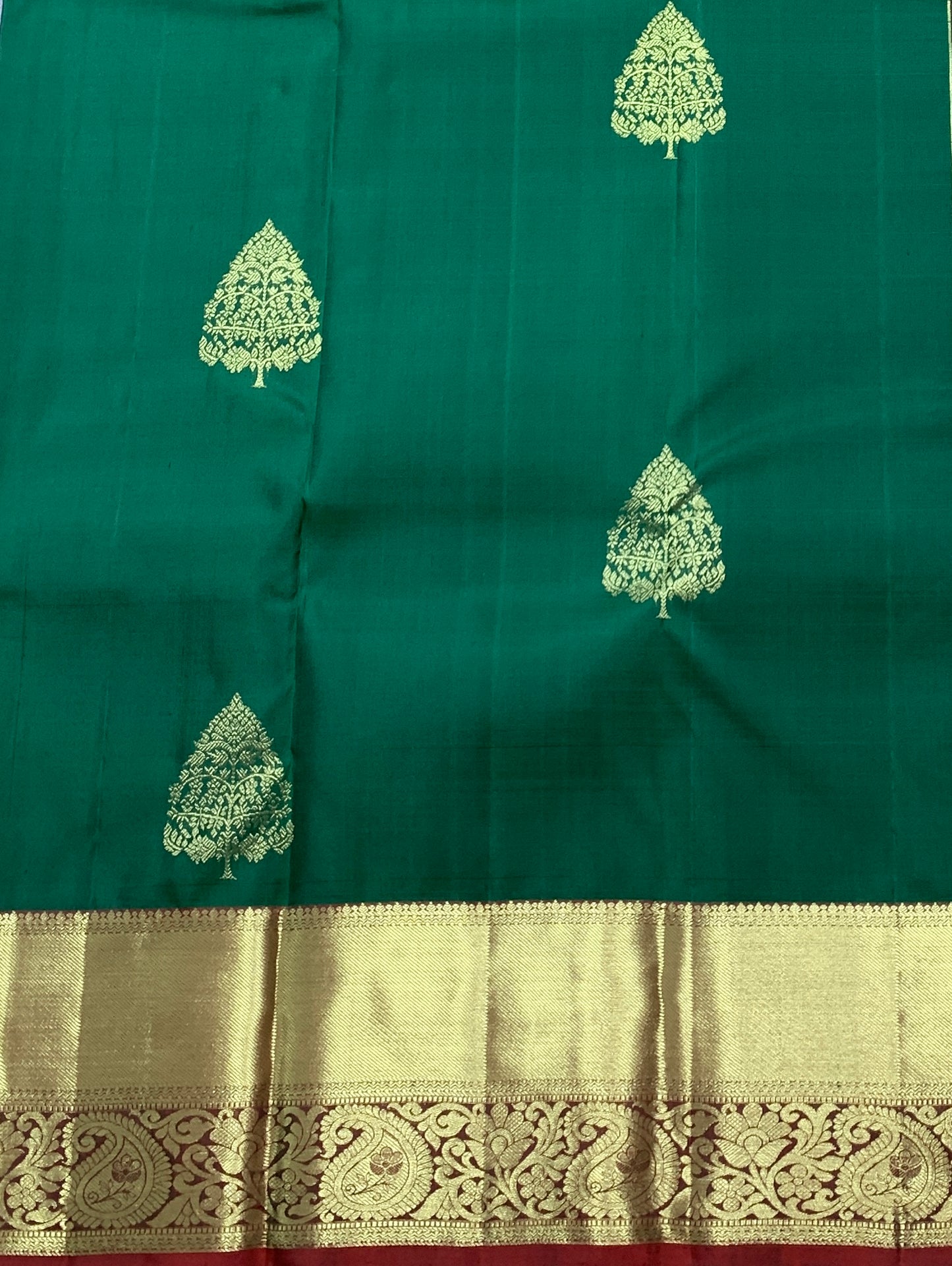 Pure Kanchipuram Silk Saree Green Colour with Golden and Maroon Border