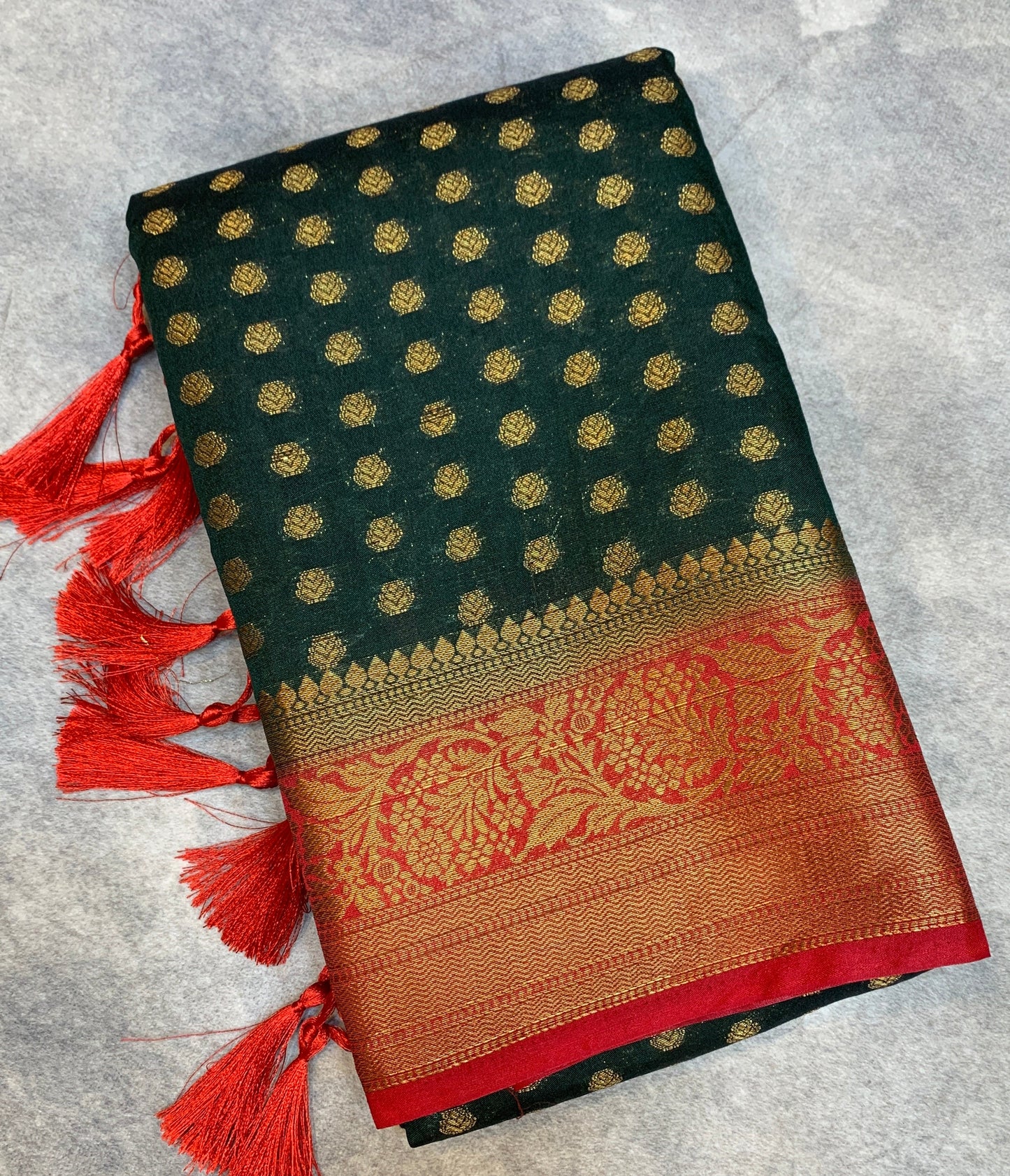 Crepe Saree Green Colour with Red Border
