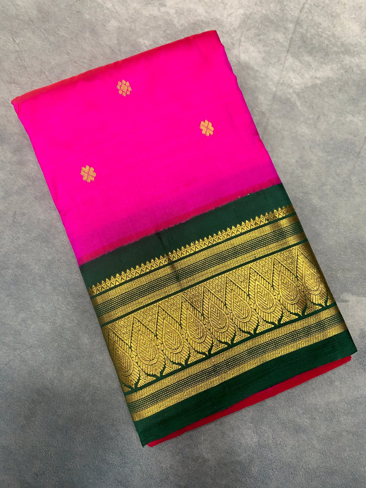 Pure Kanchipuram Silk Saree Pink Colour with Green with Golden Zari Work Border