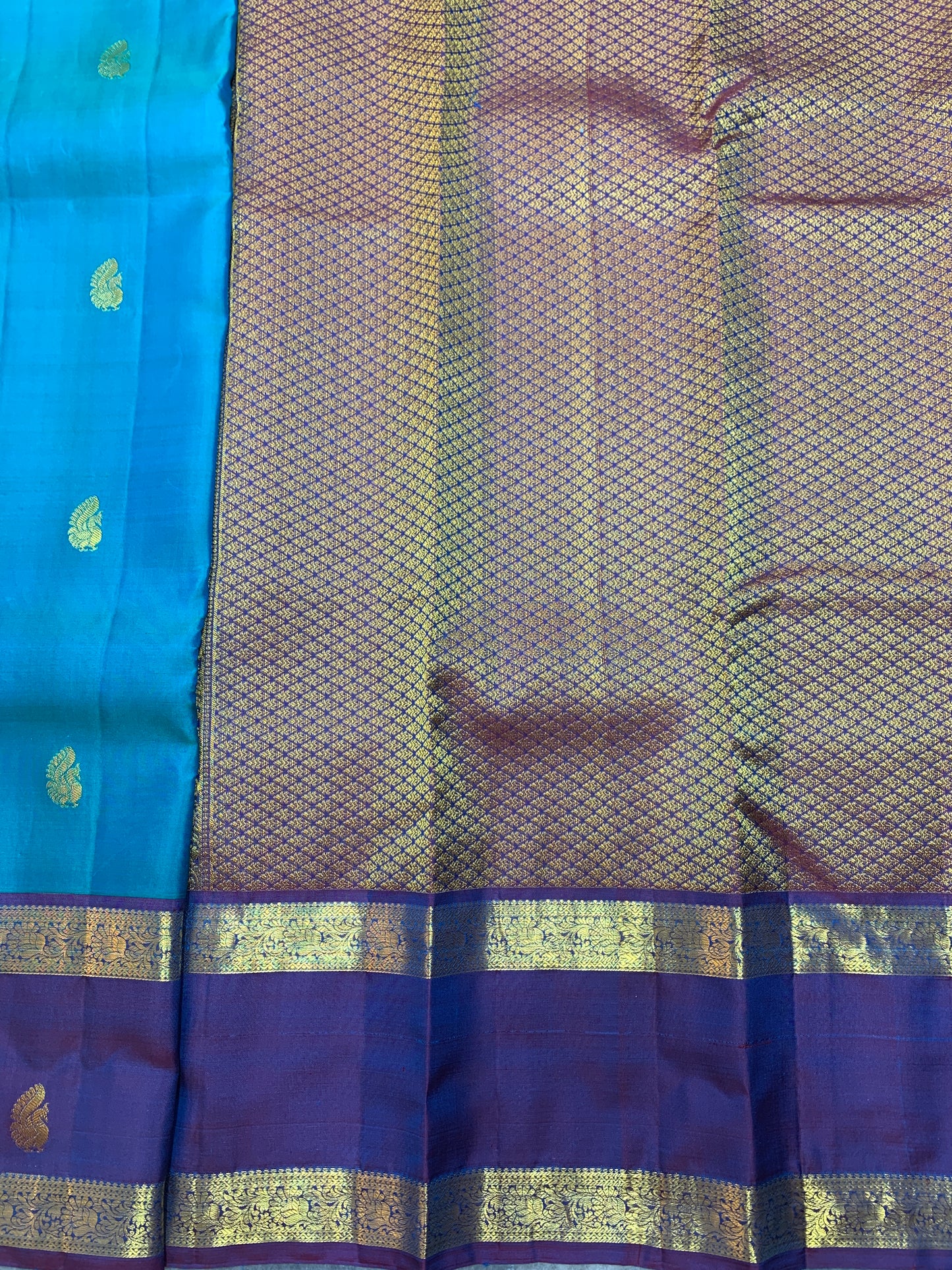 Pure Kanchipuram Silk Saree Peacock Green Colour with Rettai Pettu Border