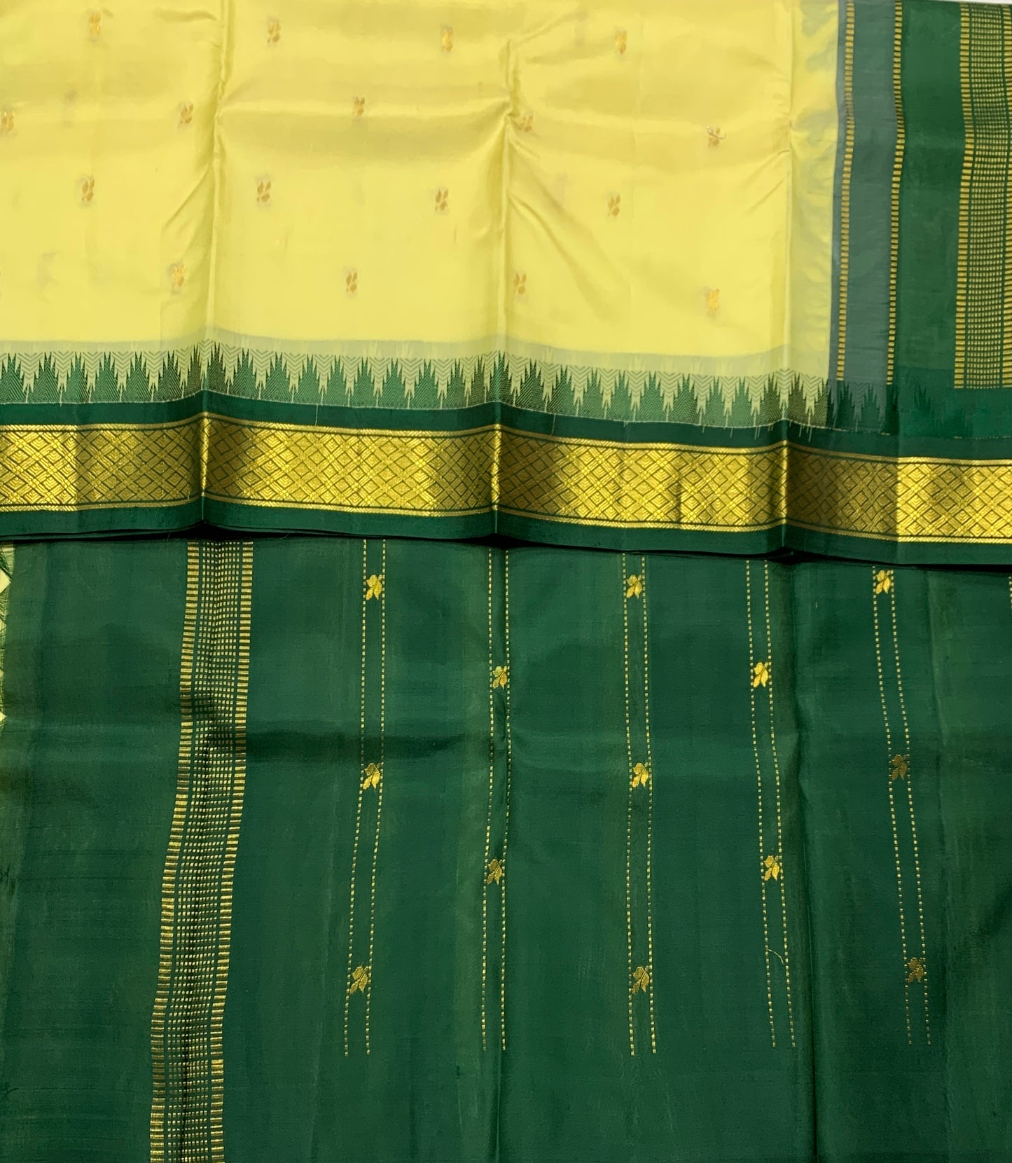 Pure Kanchipuram Silk Saree Light Cream Colour with Green Border