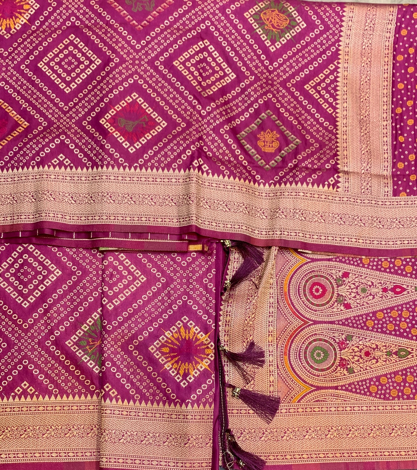 Banaras Soft Silk Saree Magenta Colour with Sliver Colour Floral Design Border