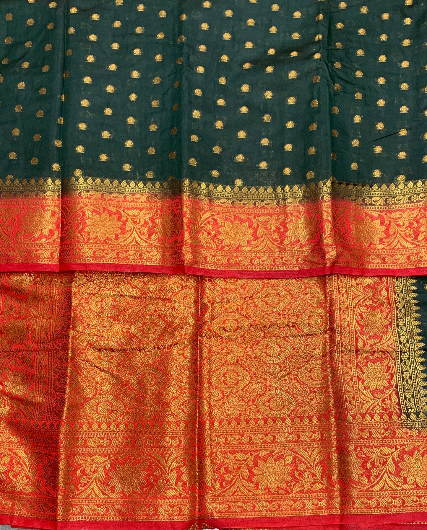Crepe Saree Green Colour with Red Border