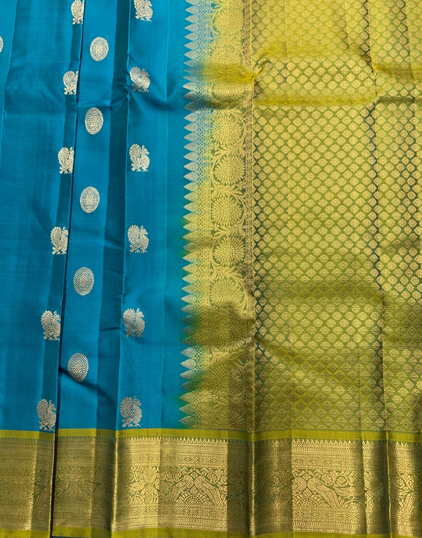 Pure Kanchipuram Silk Saree Sky Blue Colour Shade with Lime Green Border