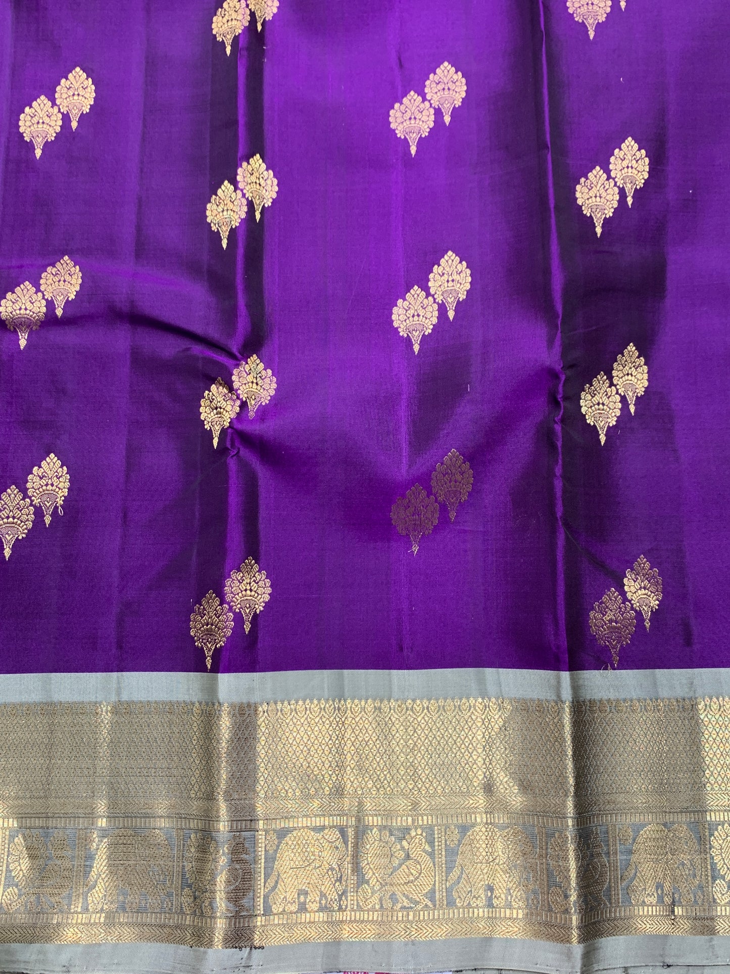 Pure Kanchipuram Silk Saree Dark Purple Colour with Biscuit Colour Border