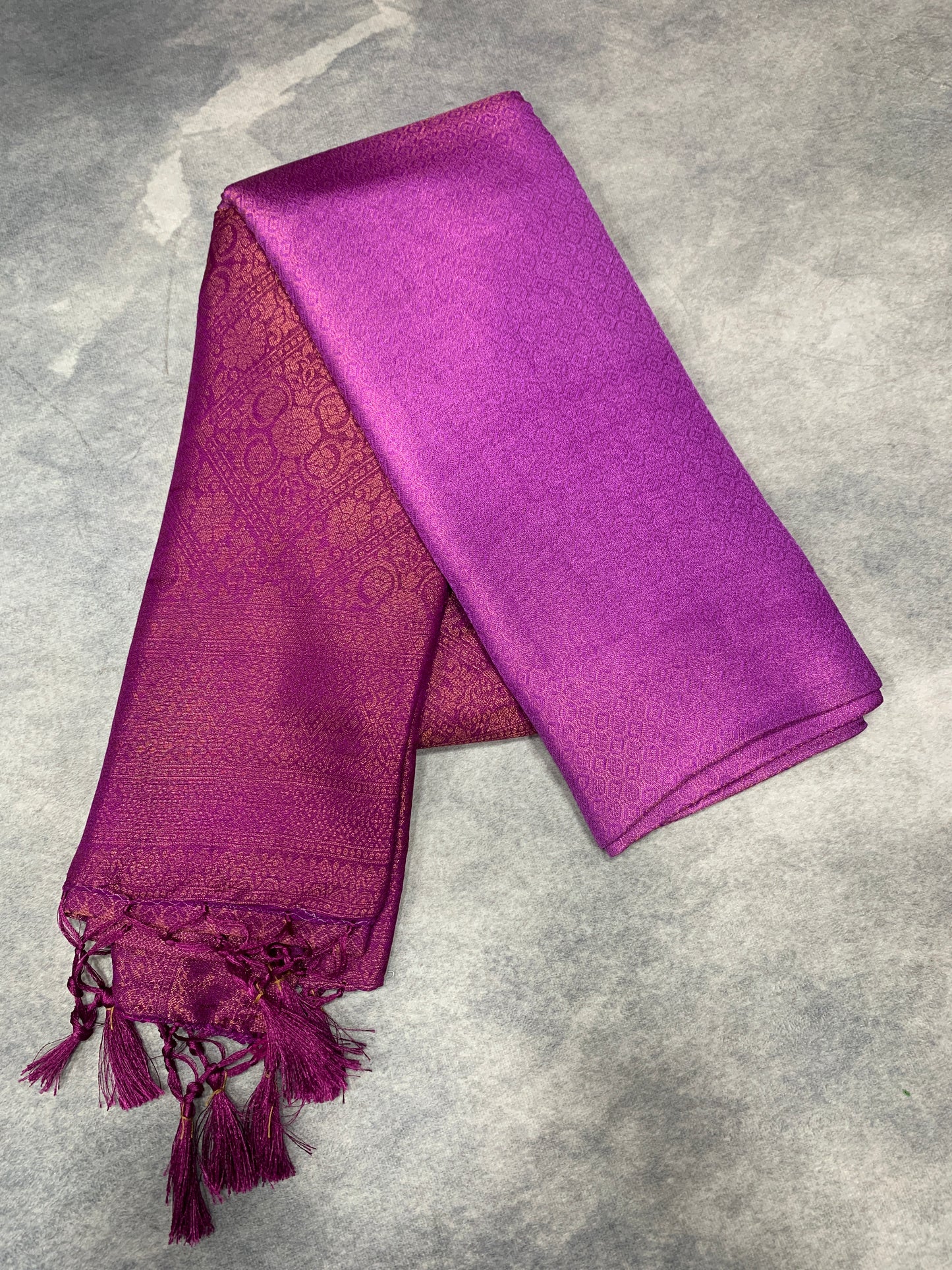 Soft Silk Saree Lavender Colour with Beetroot Colour Pallu