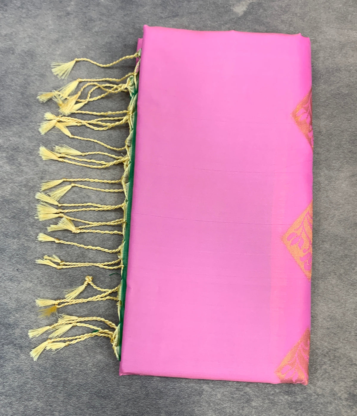 Art Silk Saree Baby Pink Colour with Borderless