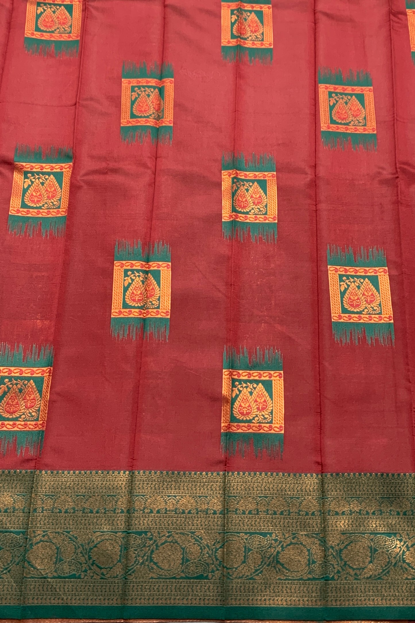 Art Silk Saree Maroon Colour with Green Border