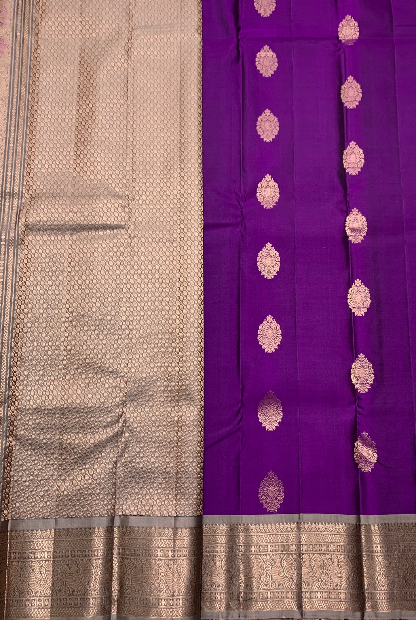 Pure Kanchipuram Silk Magenta Colour with Eggshell Colour Border