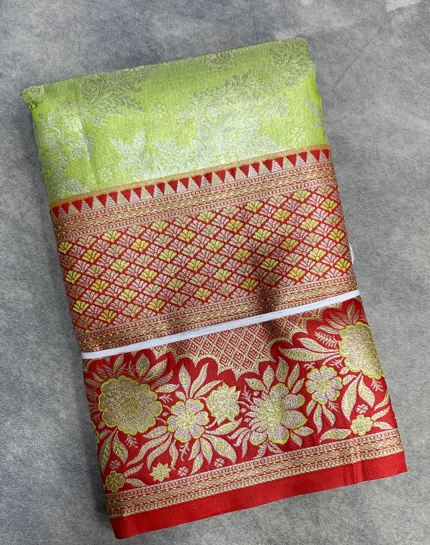 Apple Green Colour Soft kanchi pattu with Red Colour Border