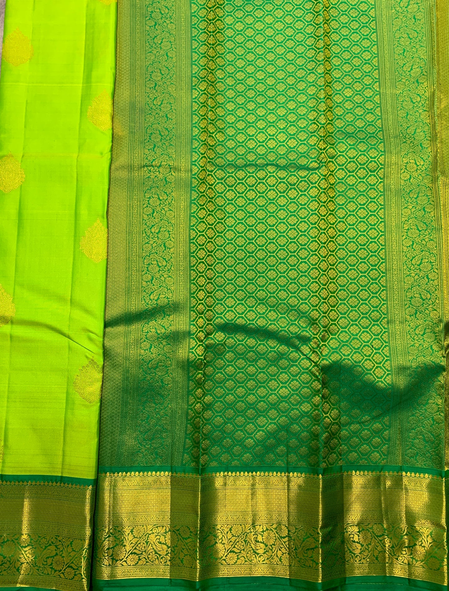 Pure Kanchipuram Silk Saree Light Green Colour with Self Border and Gold Detailing