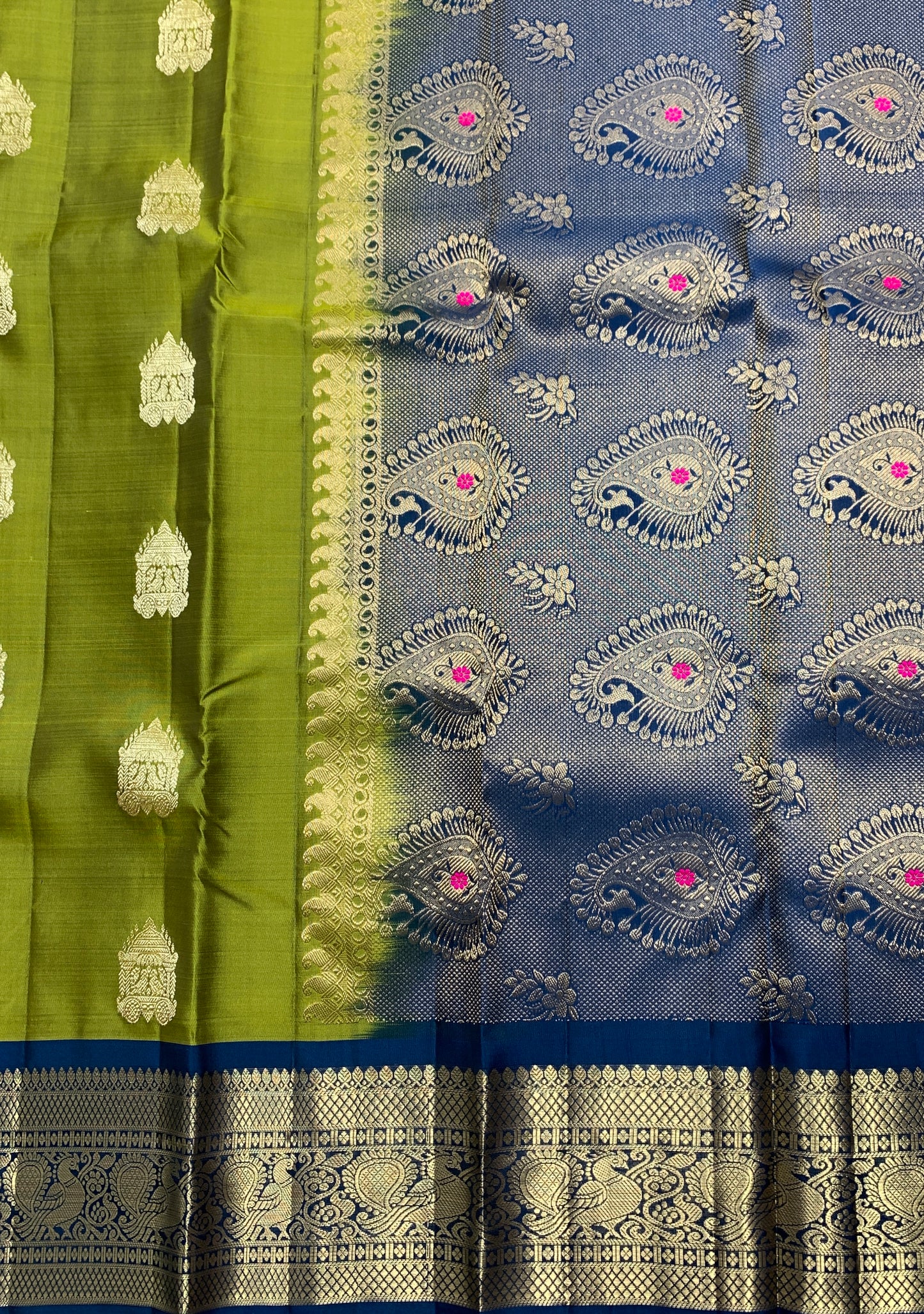 Pure Kanchipuram Silk Saree Olive Green Colour with Navy Blue Colour Border