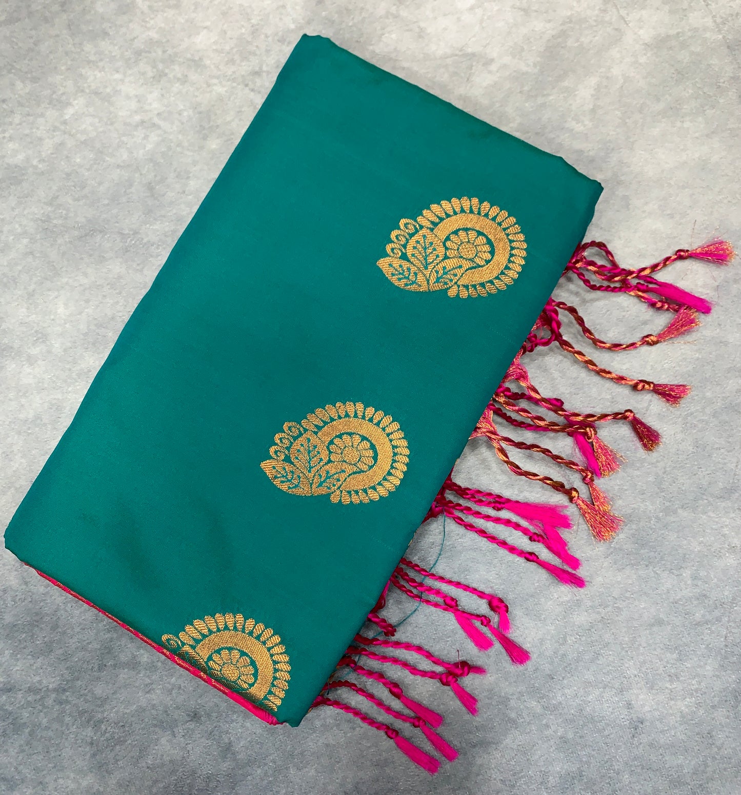 Soft Vegan Silk Saree Rama Green Colour with Pink and Copper Border