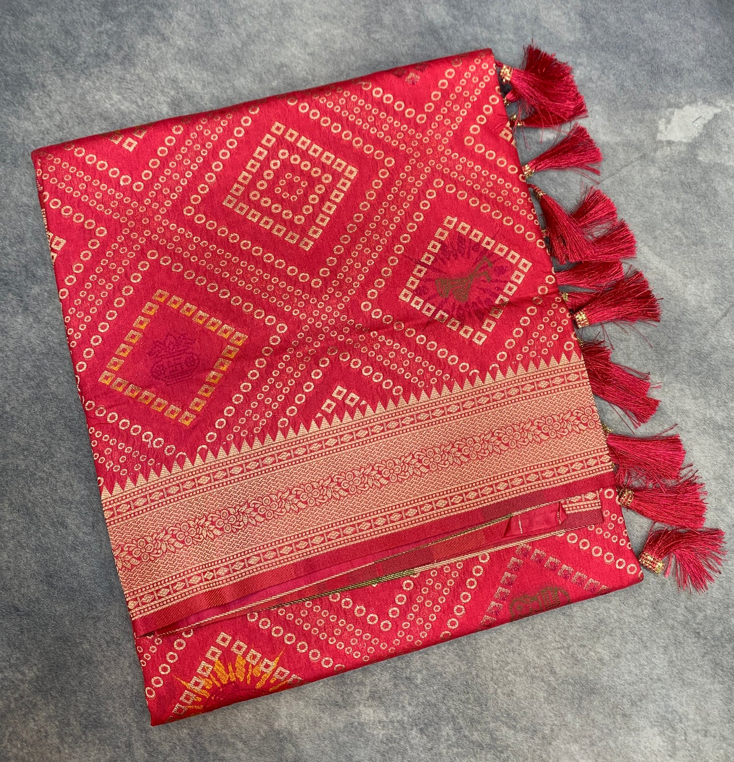 Banaras Soft Silk Saree Peach Pink Colour with Sliver Colour Floral Design Border
