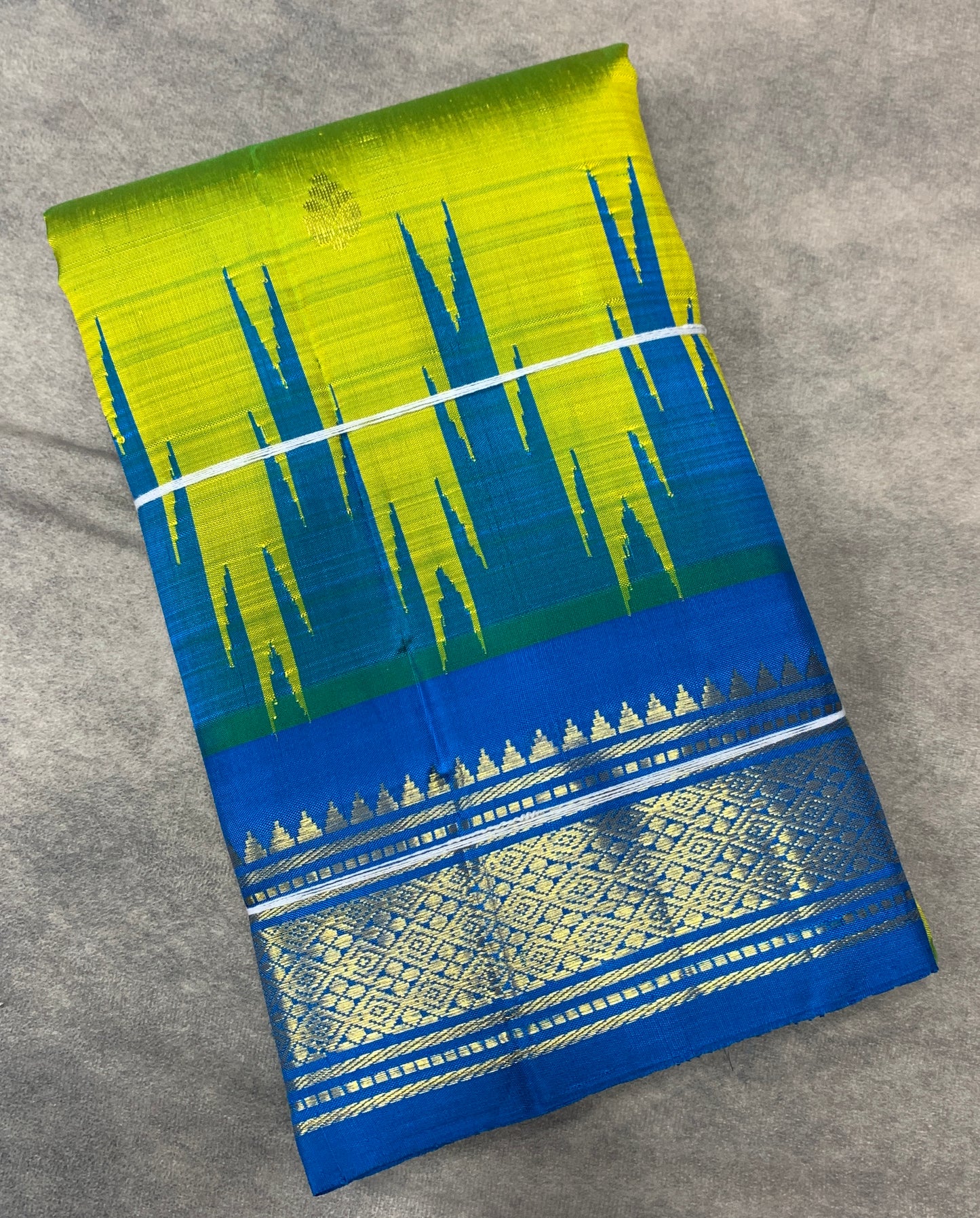 Pure Kanchipuram Silk Saree Light Green Colour with Blue Border