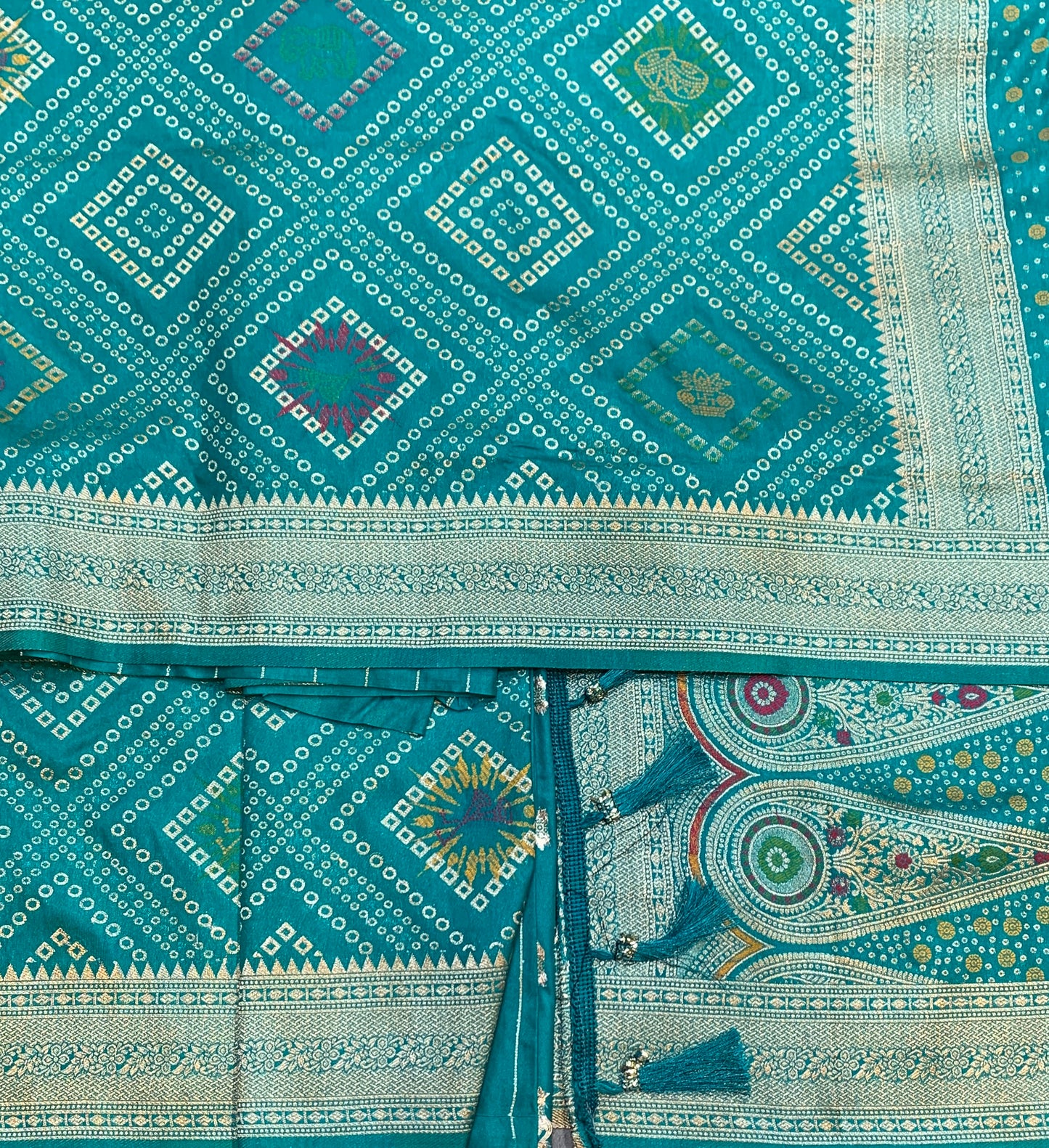 Banaras Soft Silk Saree Rama Green Colour with Sliver Colour Floral Design Border