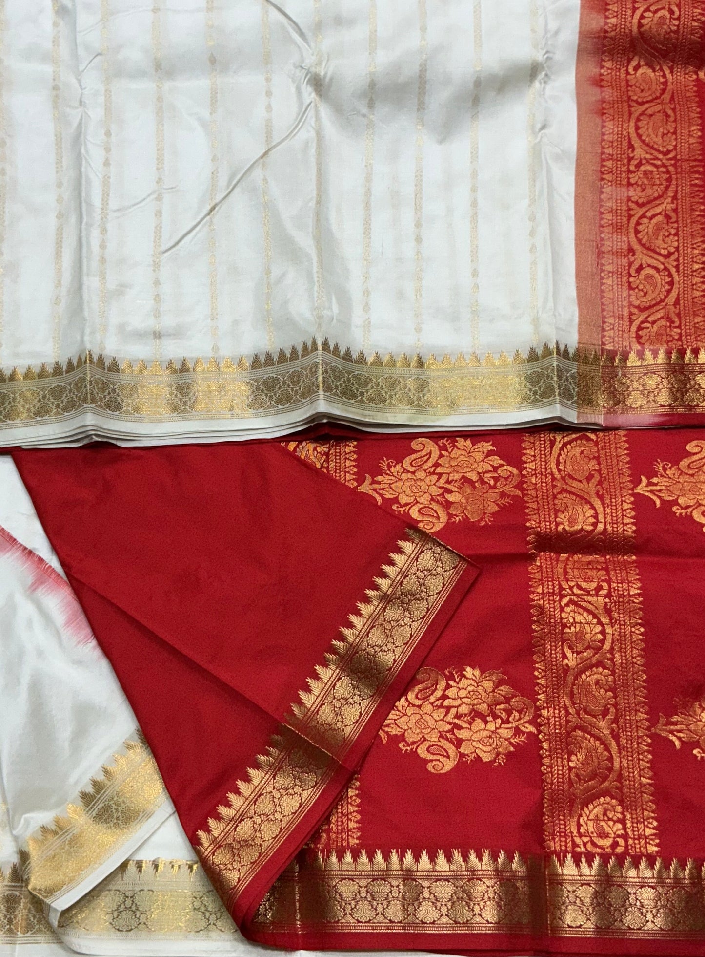 Pure Kanchipuram Silk Saree White Colour with Golden Border