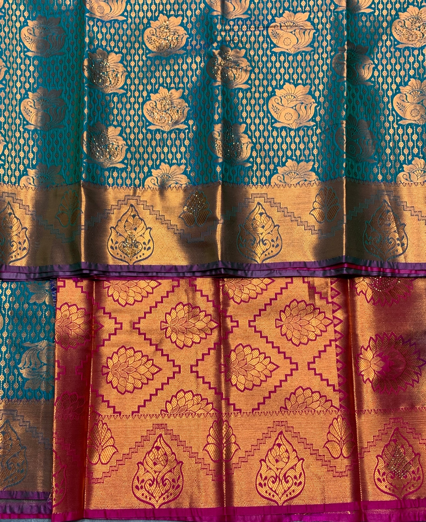 Vegan Silk Saree Rama Green Colour with Copper and Magenta Border