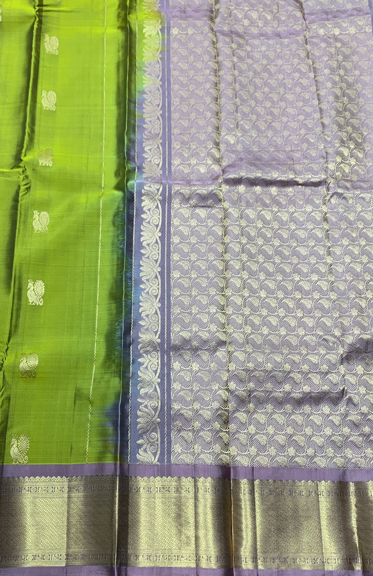 Pure Kanchipuram Silk Saree Olive Green Colour with Light Lavender Border