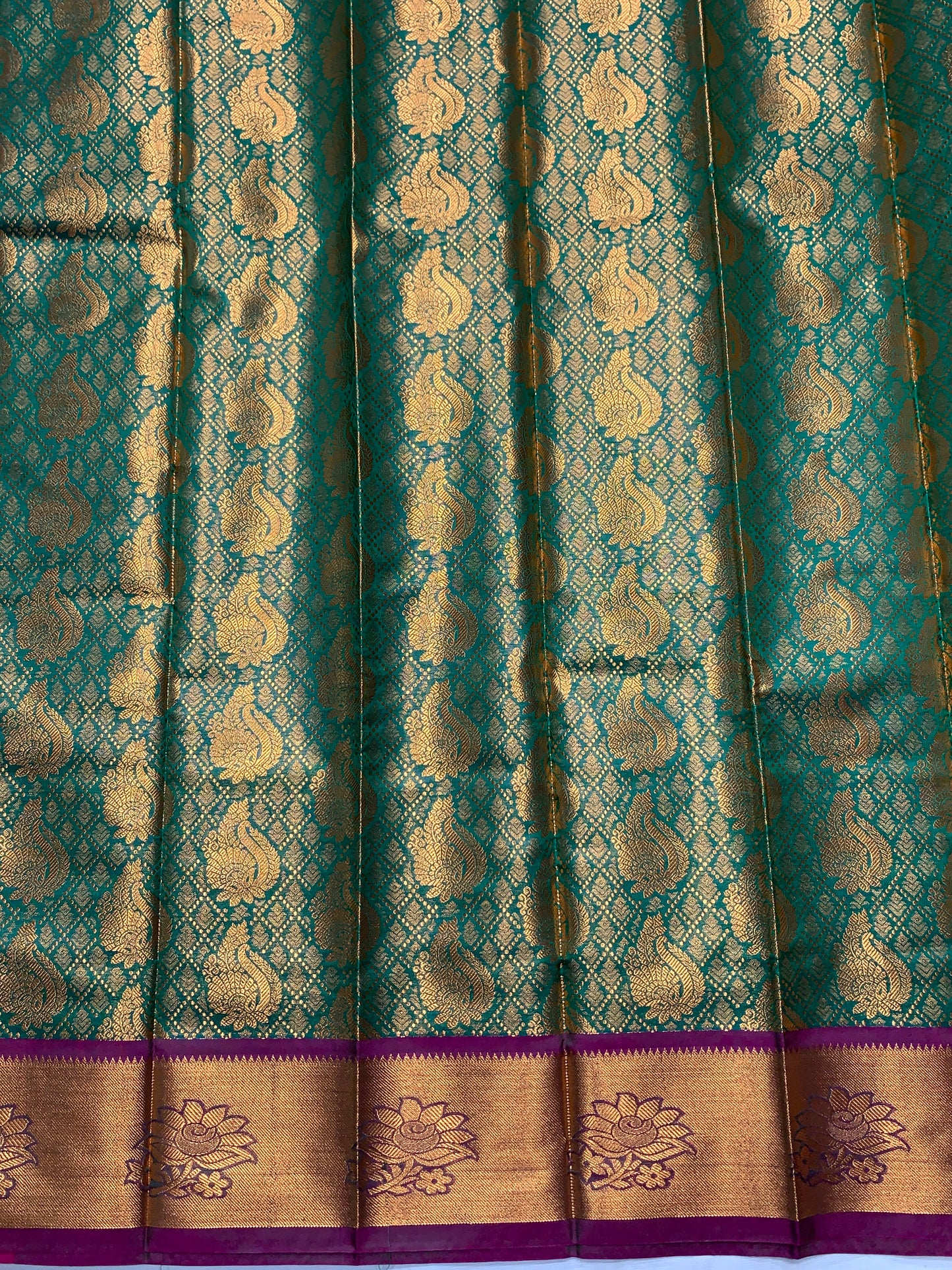 Vegan Silk Saree Rama Green Colour with Copper and Magenta Border