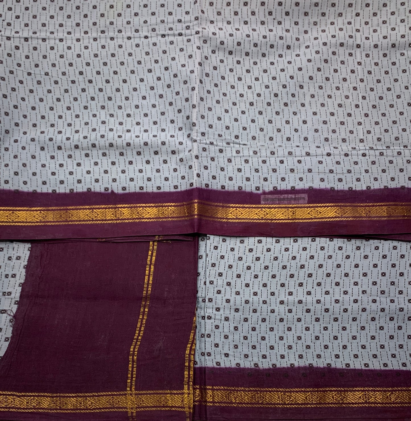9 yards Cotton Saree Gray Colour with Magenta Border