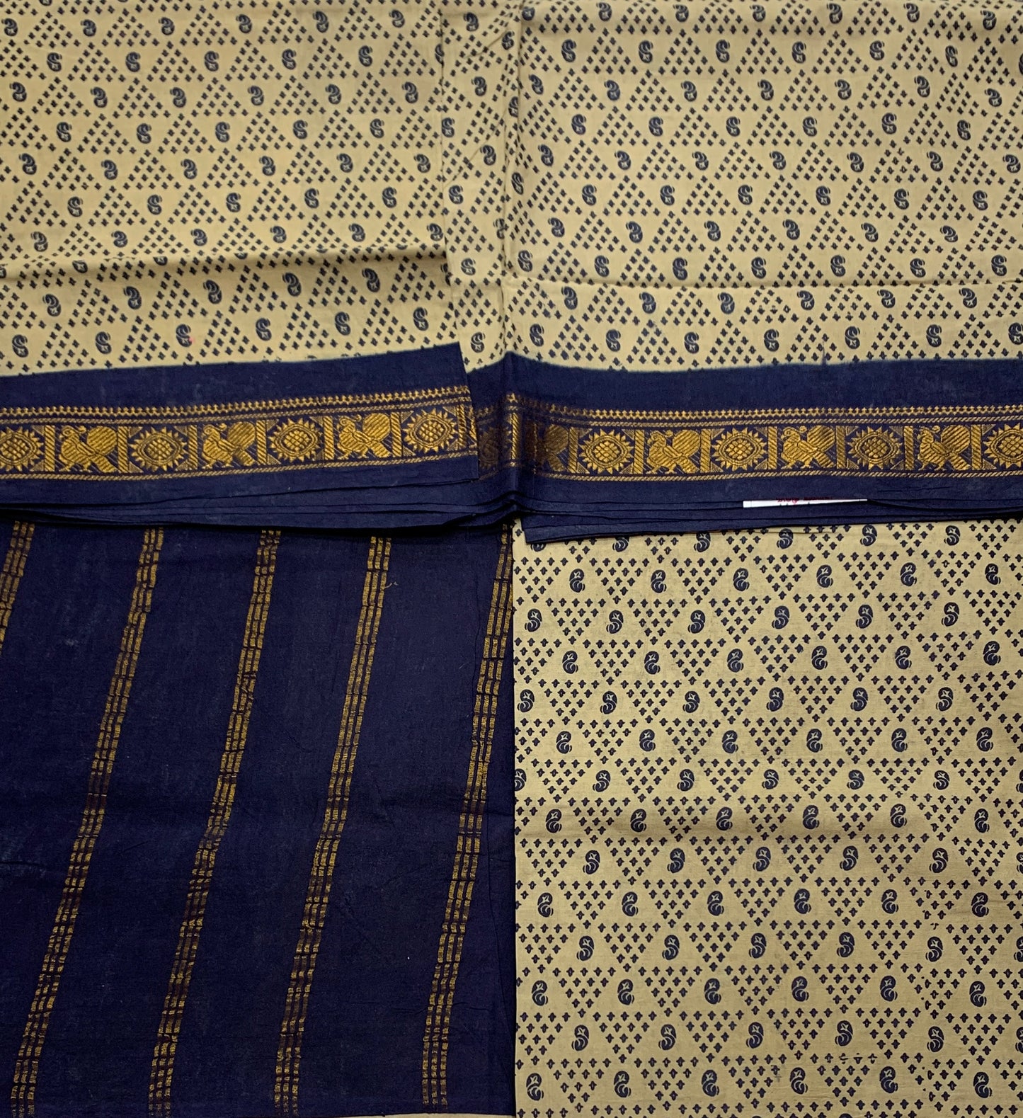 Chettinad Sungudi Cotton Light Cream Colour with Navy Blue Colour Border