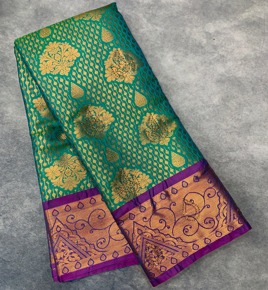 Vegan Silk Saree Light Green Colour with Copper and Magenta Border