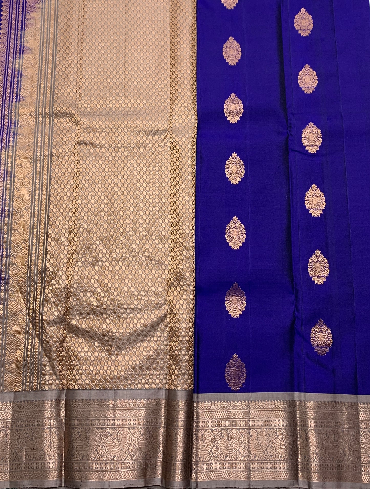 Pure Kanchipuram Silk Blue Colour with Eggshell Colour Border