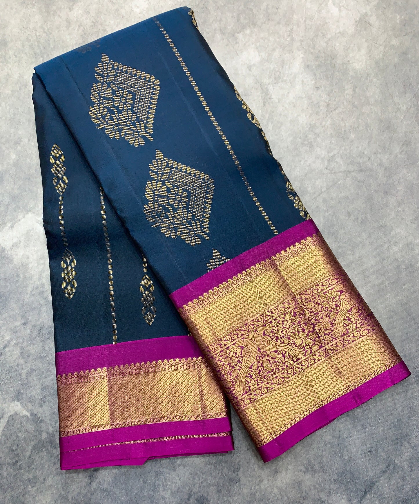 Pure Kanchipuram Silk Saree Navy Blue Colour with Purple Border