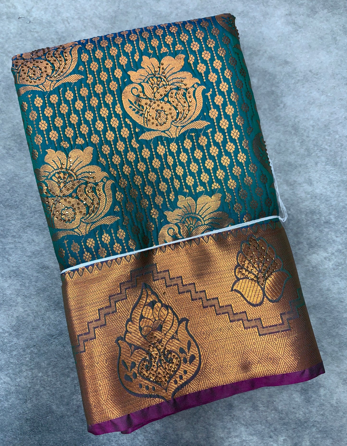 Vegan Silk Saree Rama Green Colour with Copper and Magenta Border