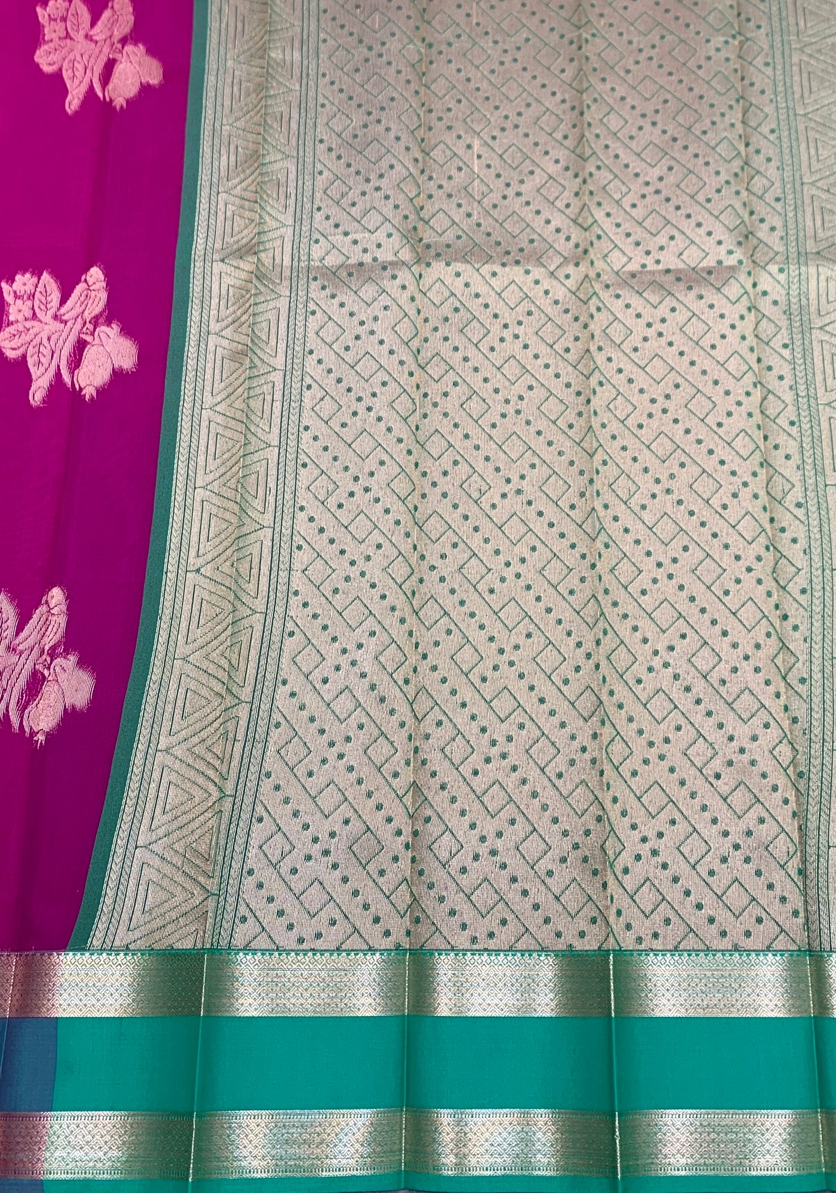 Magenta Colour Silk Cotton Saree with Rettai Pettu Border