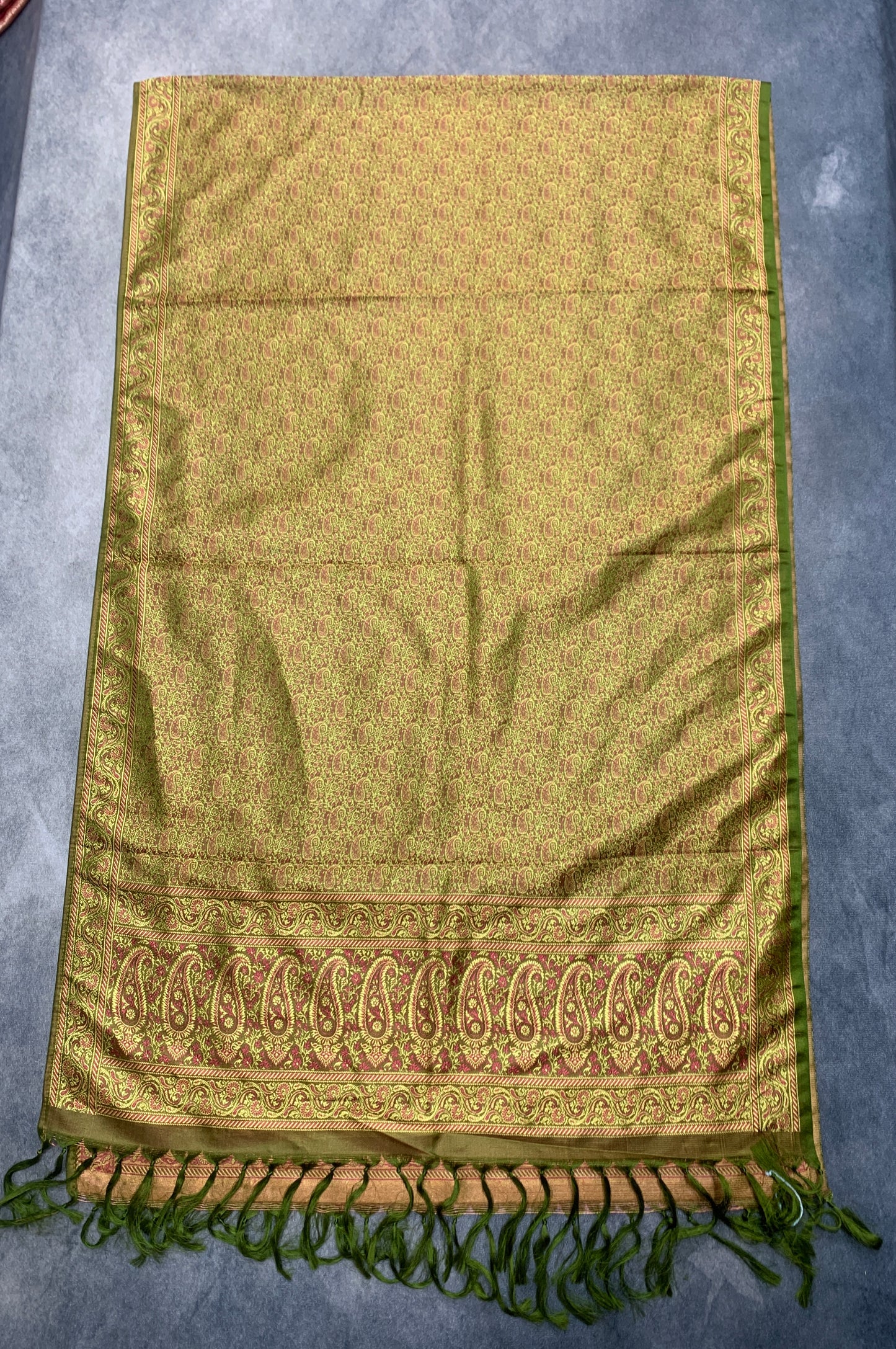 Olive Green Colour Facilitation Shawl Ponnadai
