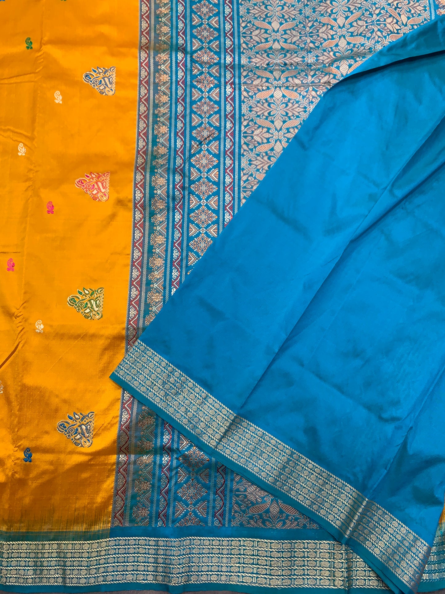 Pure Kanchipuram Silk Mustard Yellow Colour with Sky Blue Colour Thread Work Border