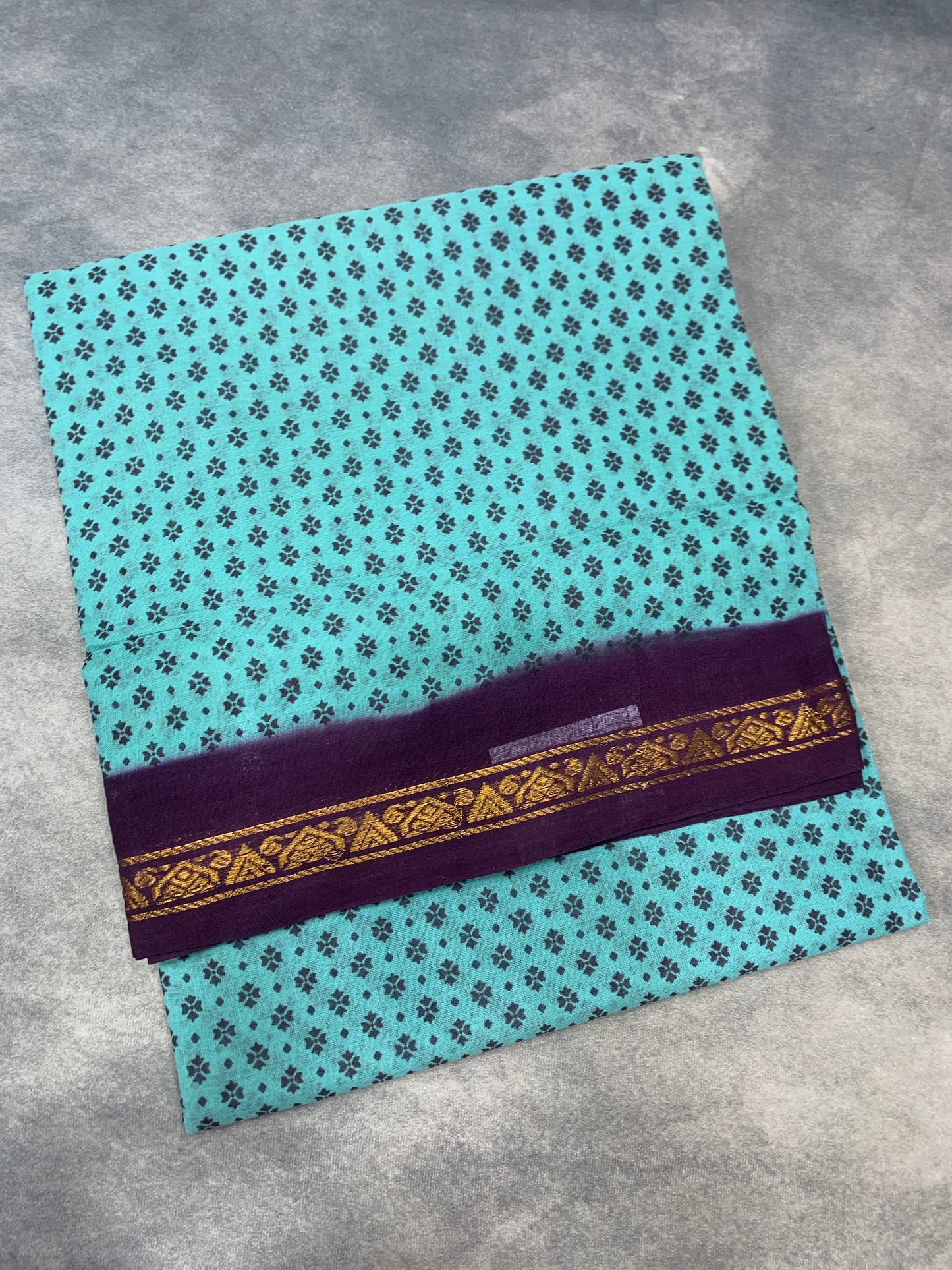 9 yards Cotton Saree Aqua Blue Colour with Dark Purple Border