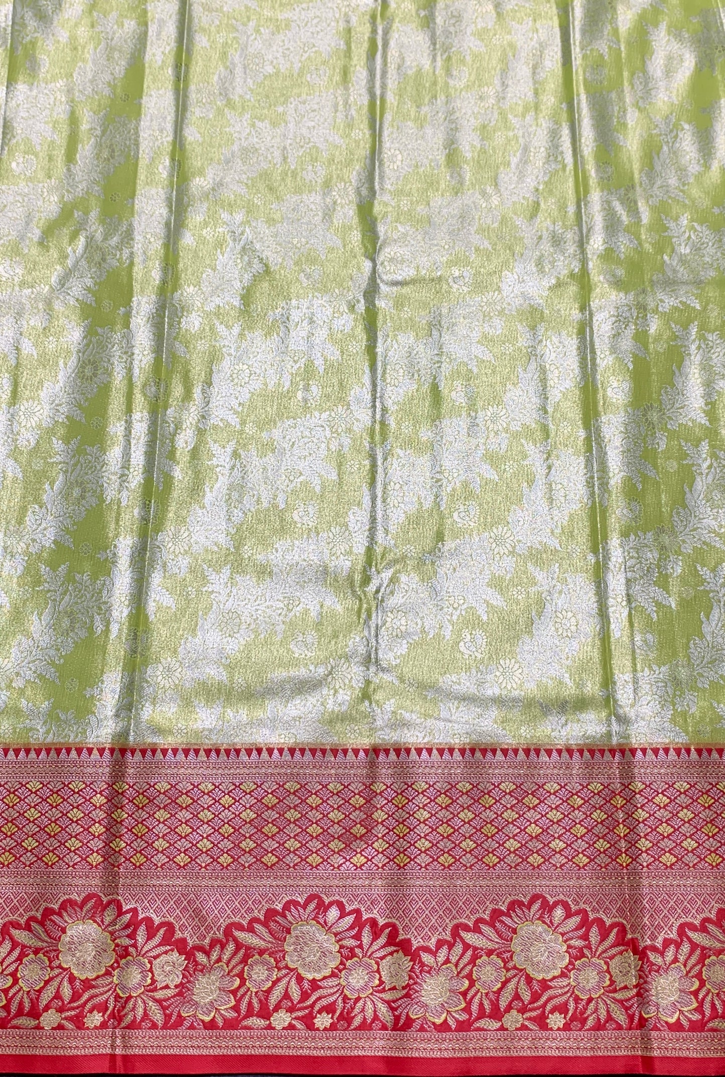Apple Green Colour Soft kanchi pattu with Red Colour Border