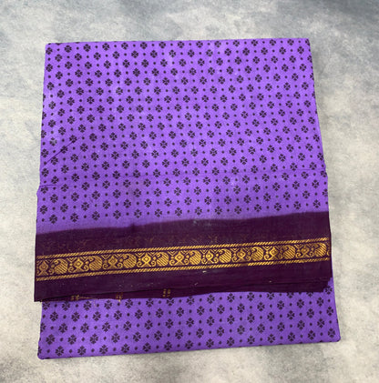 9 yards Cotton Saree Lavender Colour with Dark Magenta Border