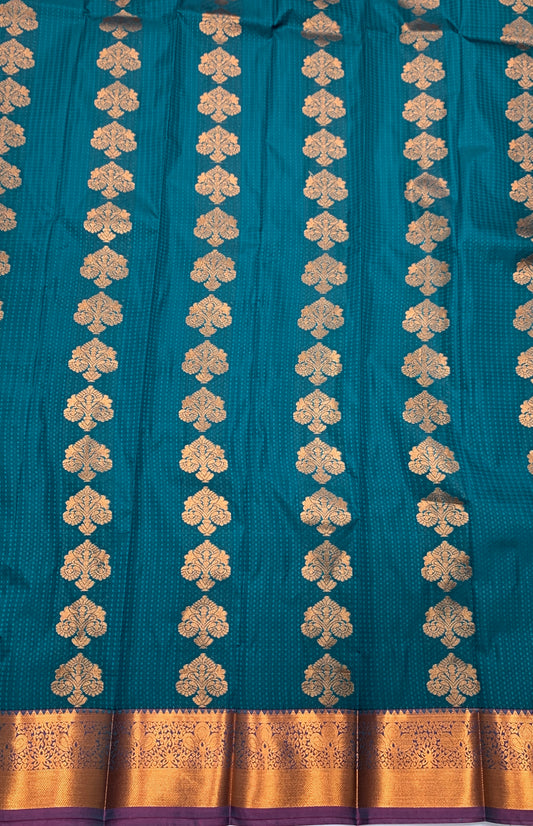 Vegan Silk Saree Peacock Green shade with Copper Border