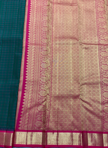 Pure Kanchipuram Silk Green Colour with Red and Golden Zari Border