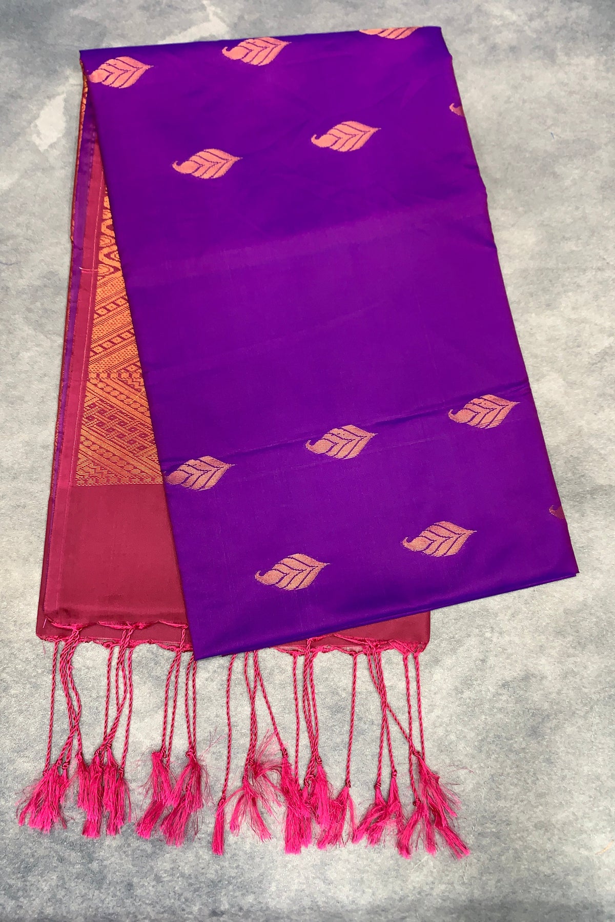 Art Silk Saree Magenta Colour with Borderless